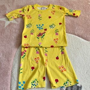 BNWOT Hanna Andersson Floral PJ’s size 12/150cm
